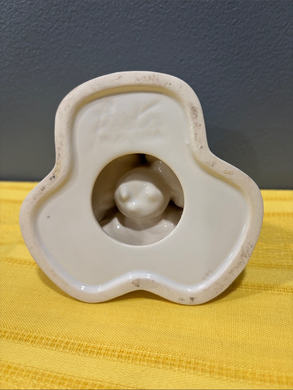 Vintage Fiesta Tripod Pyramid Candle Holder - Ivory / White Retired Post-86